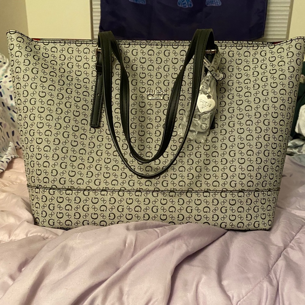 GUESS tote